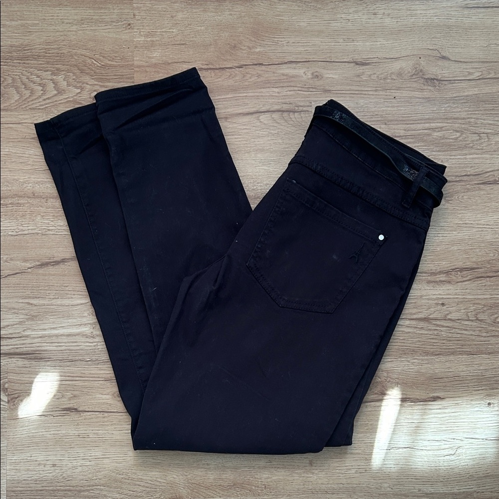 NWT Elle Size 10 Women's Black Jeans